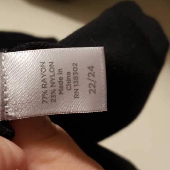 Avenue Black Sweater - Picture 5 of 6